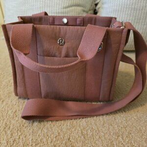Lululemon Boxy Mini Tote Bag 4.5L